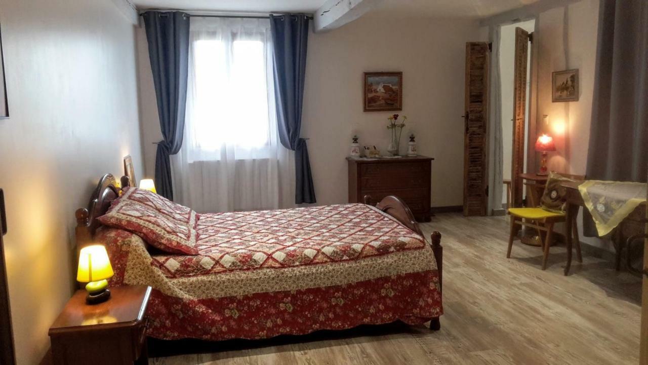 Arie - Chez Joelle Et Michel Otel Dému Dış mekan fotoğraf
